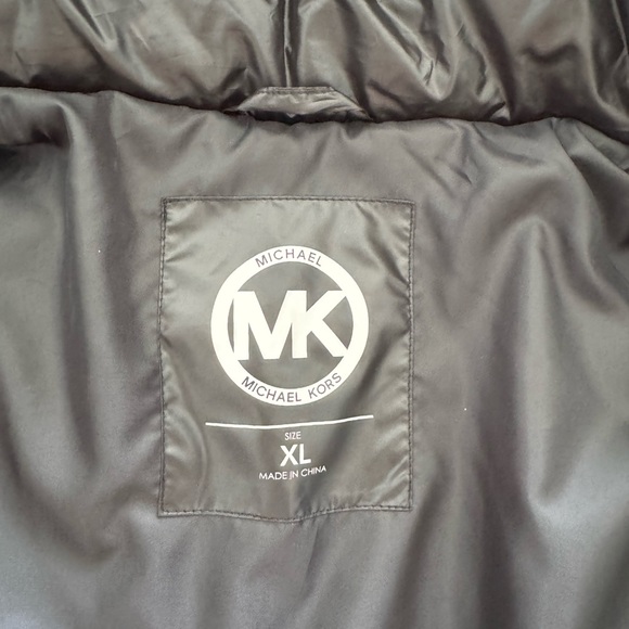 Michael Kors vest - Picture 4 of 5